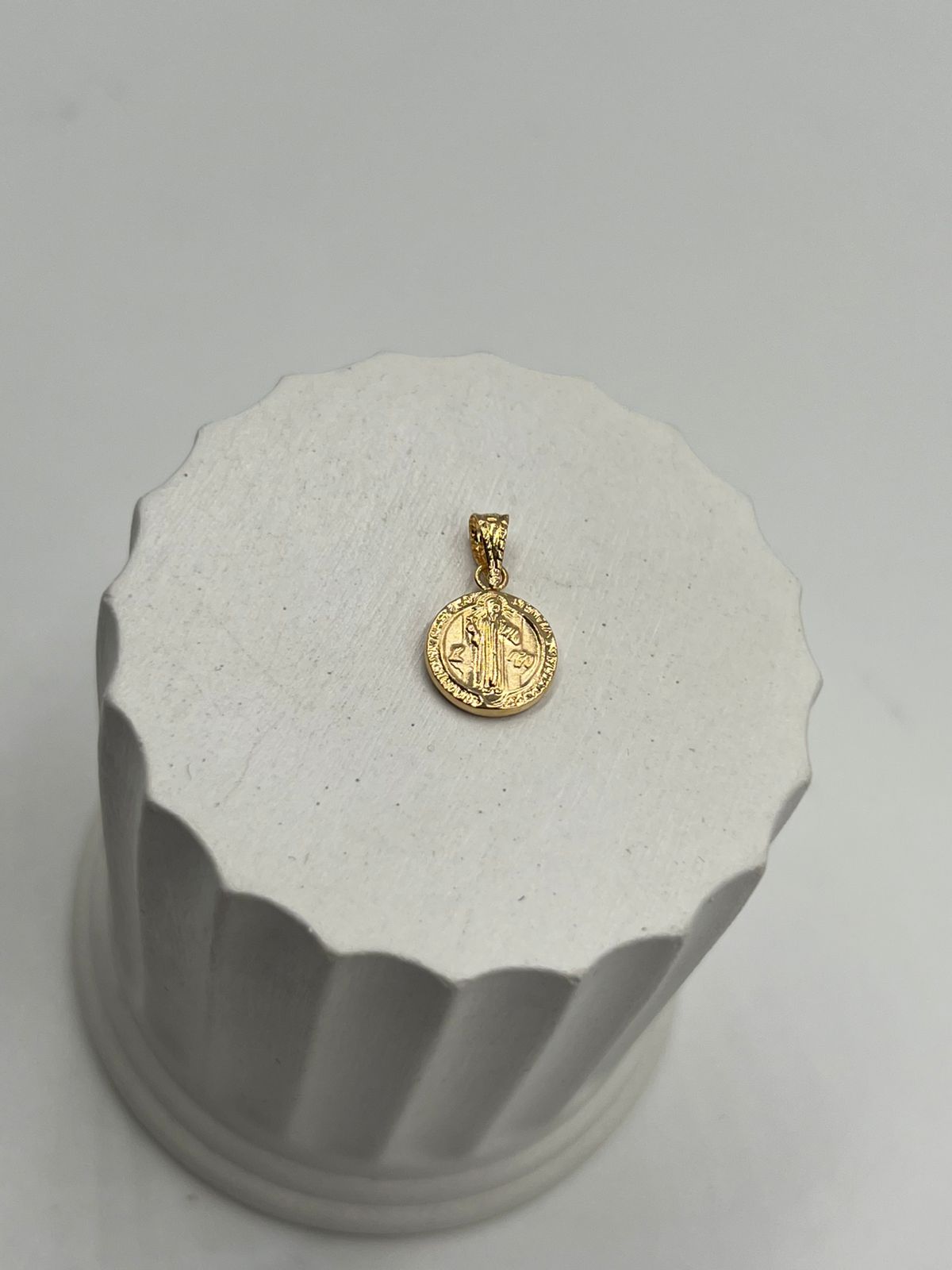 Dije San Benito Mini