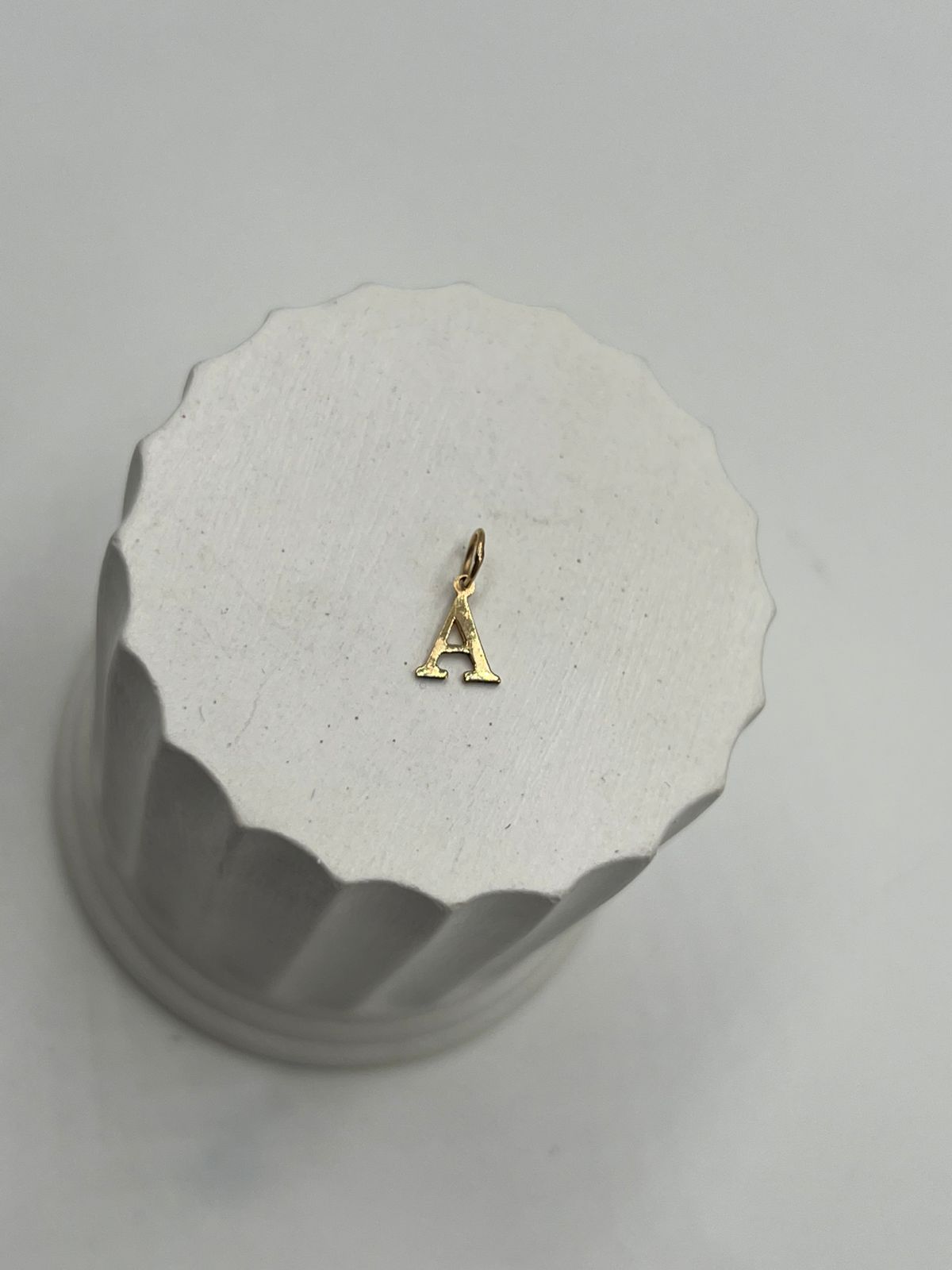 Dije Sulueta Letra A