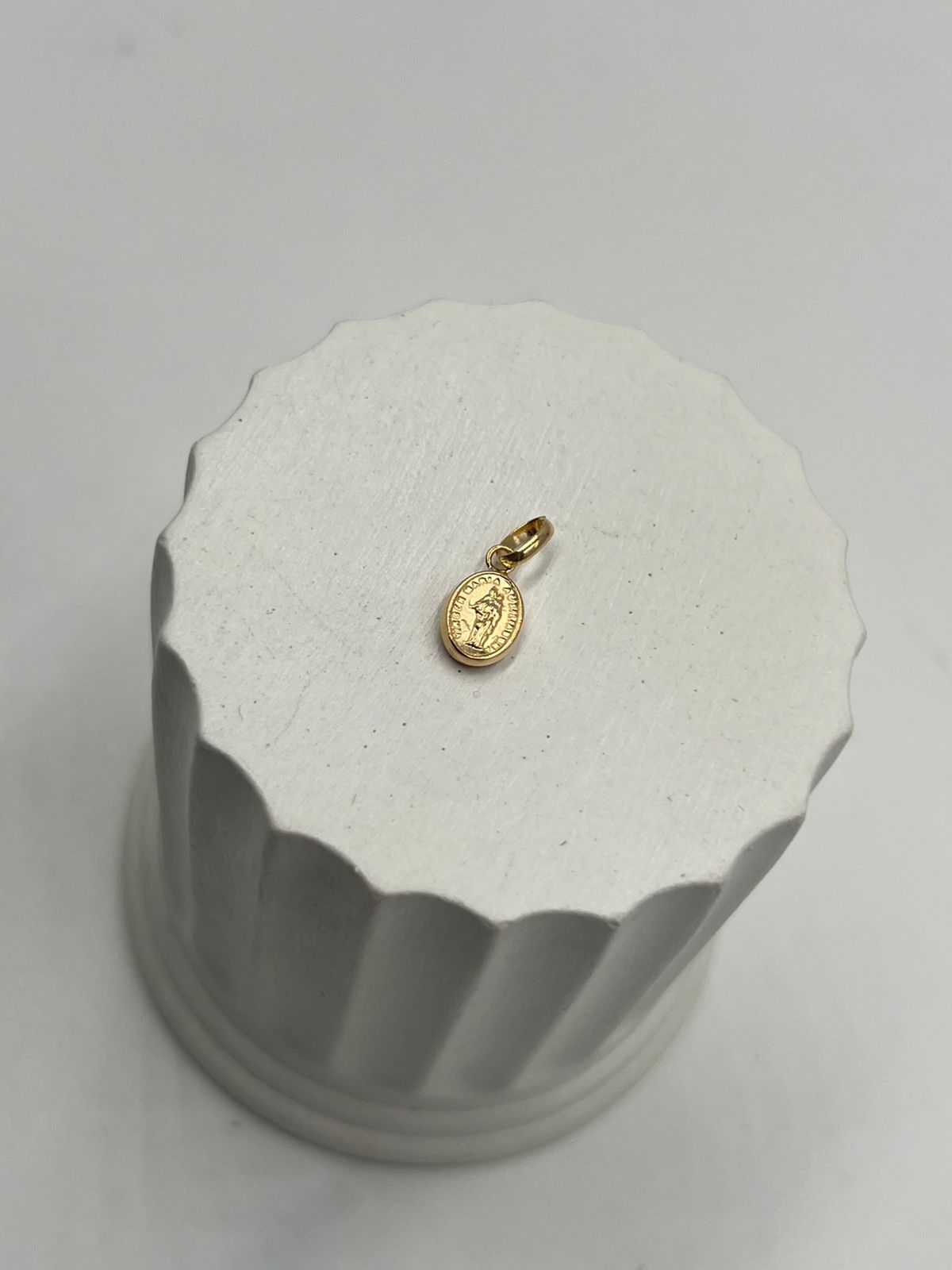 Dije Virgen Maria Auxiliadora Mini