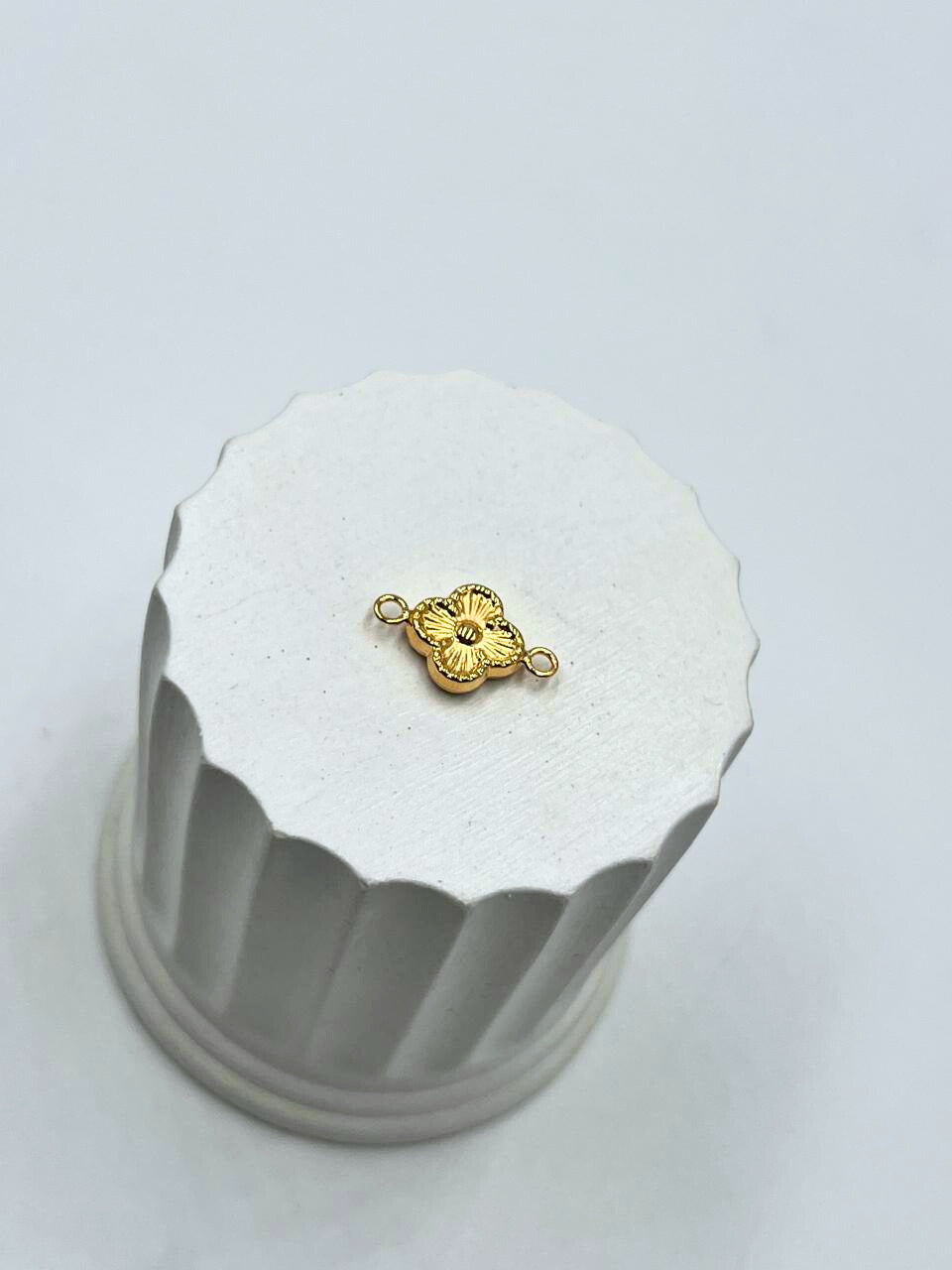 Herraje trebol vc Dorado