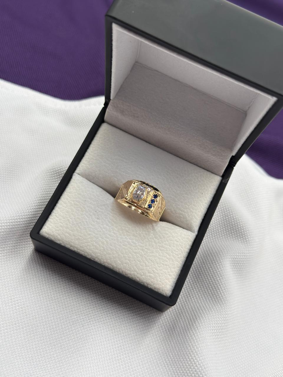 Anillo Tipo Sello Centro Circones blanco Y Azules