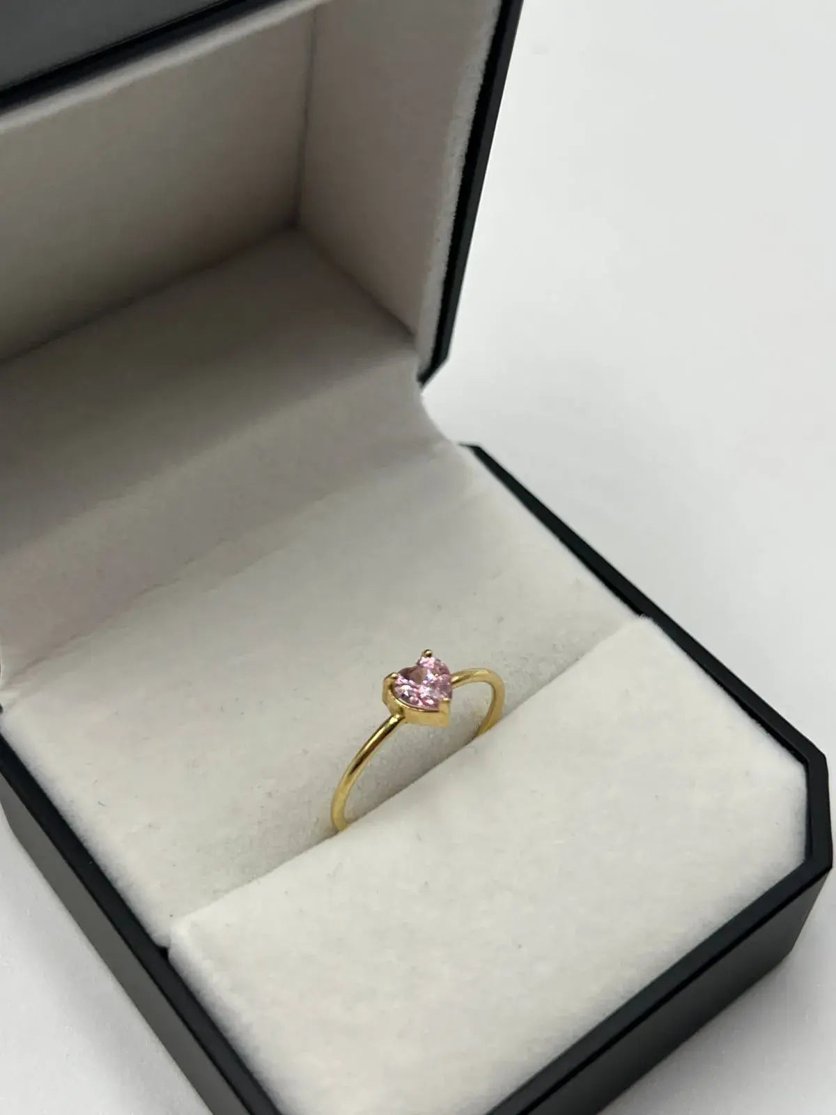 Anillo Dama Corazon Circón Rosado