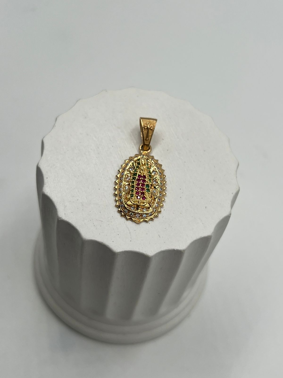 Dije Virgen Guadalupe Circones