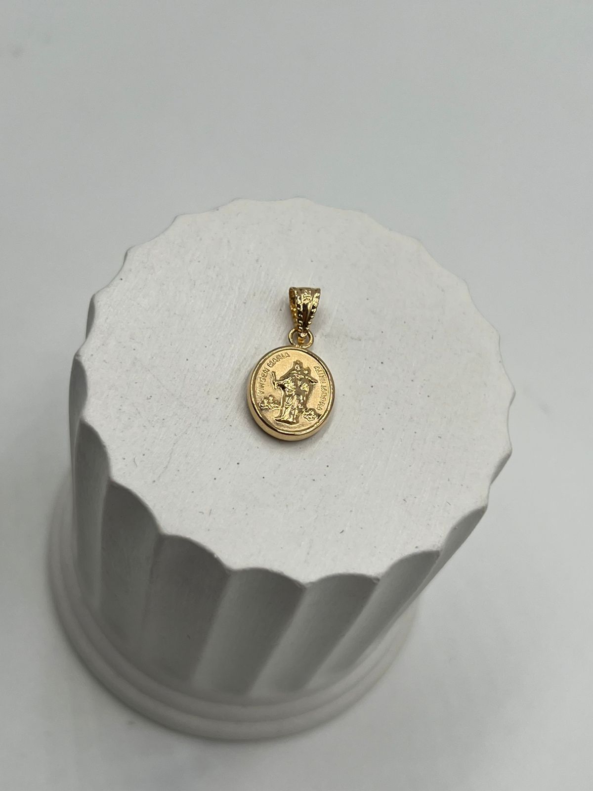 Dije Virgen Maria Auxiliadora