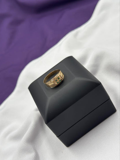Anillo Circones Verdes Cristos A Los Lados